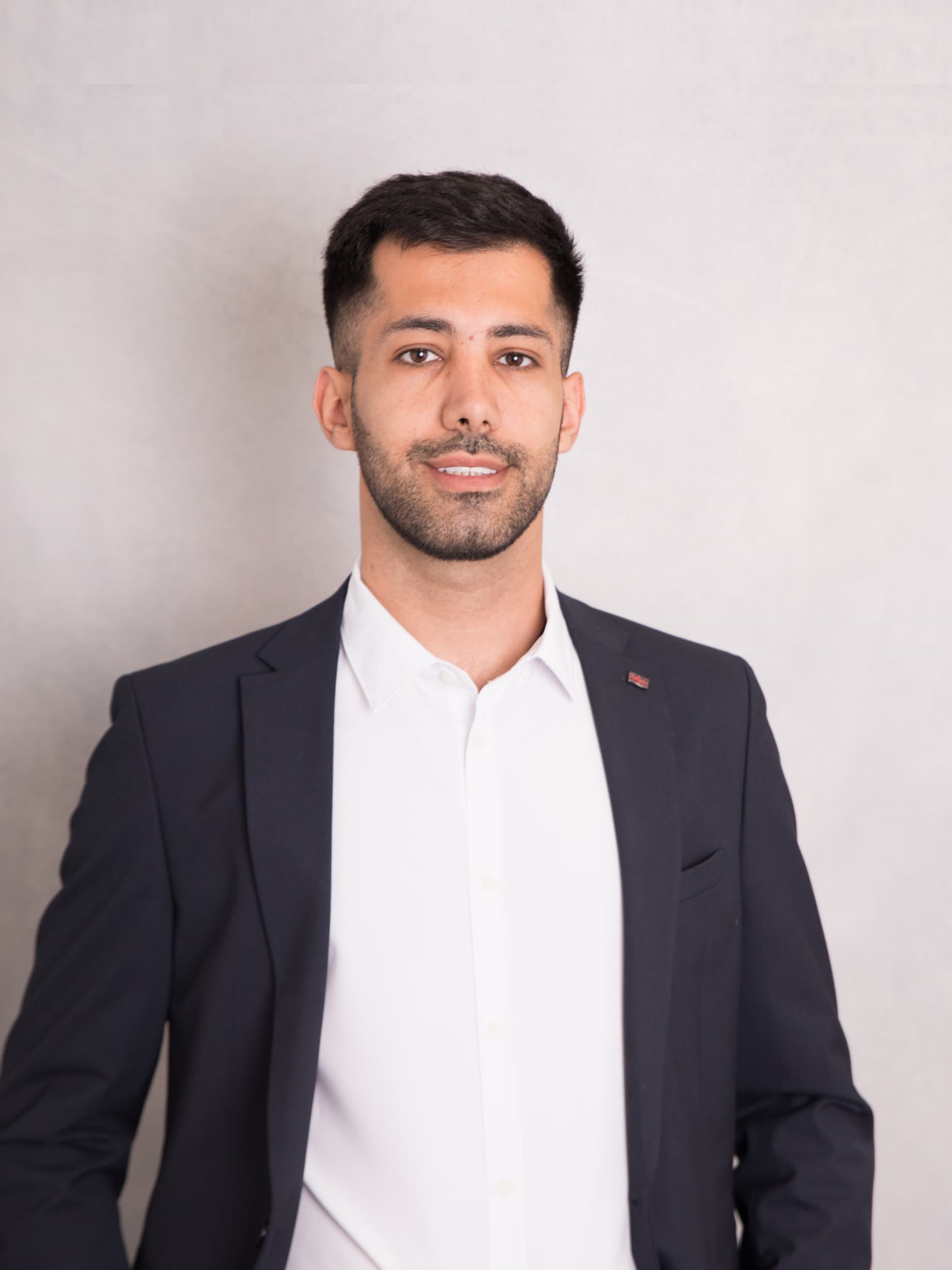 Pezhman Hosseini, Verwaltung bei Engel Pflegedienst